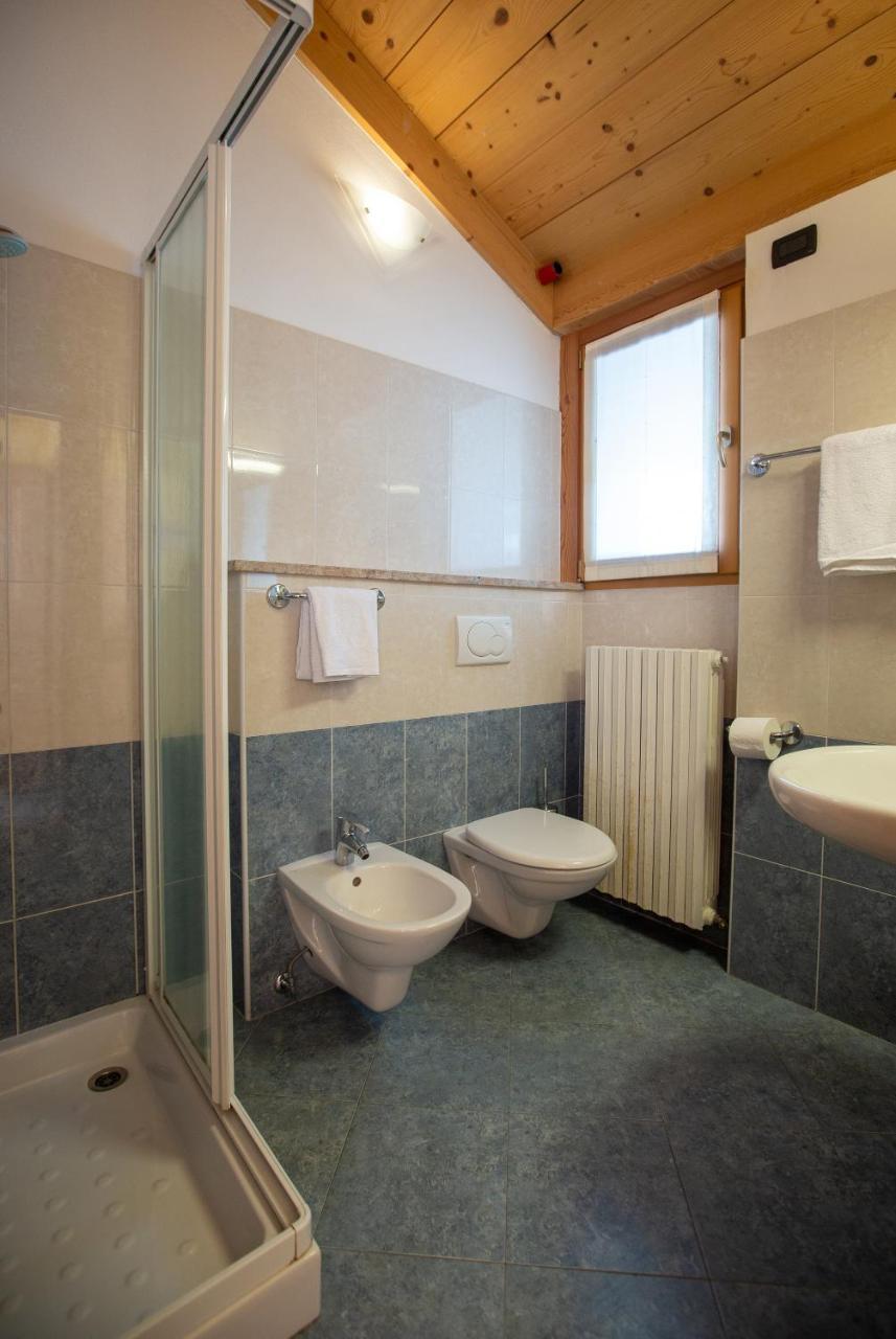 La Grolla Rooms & Apartments Livigno Exterior photo