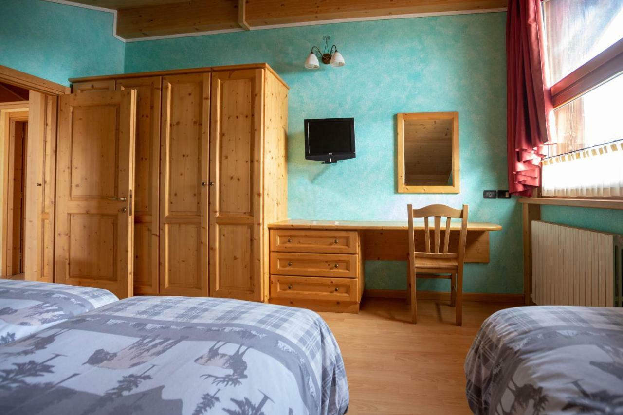 La Grolla Rooms & Apartments Livigno Exterior photo